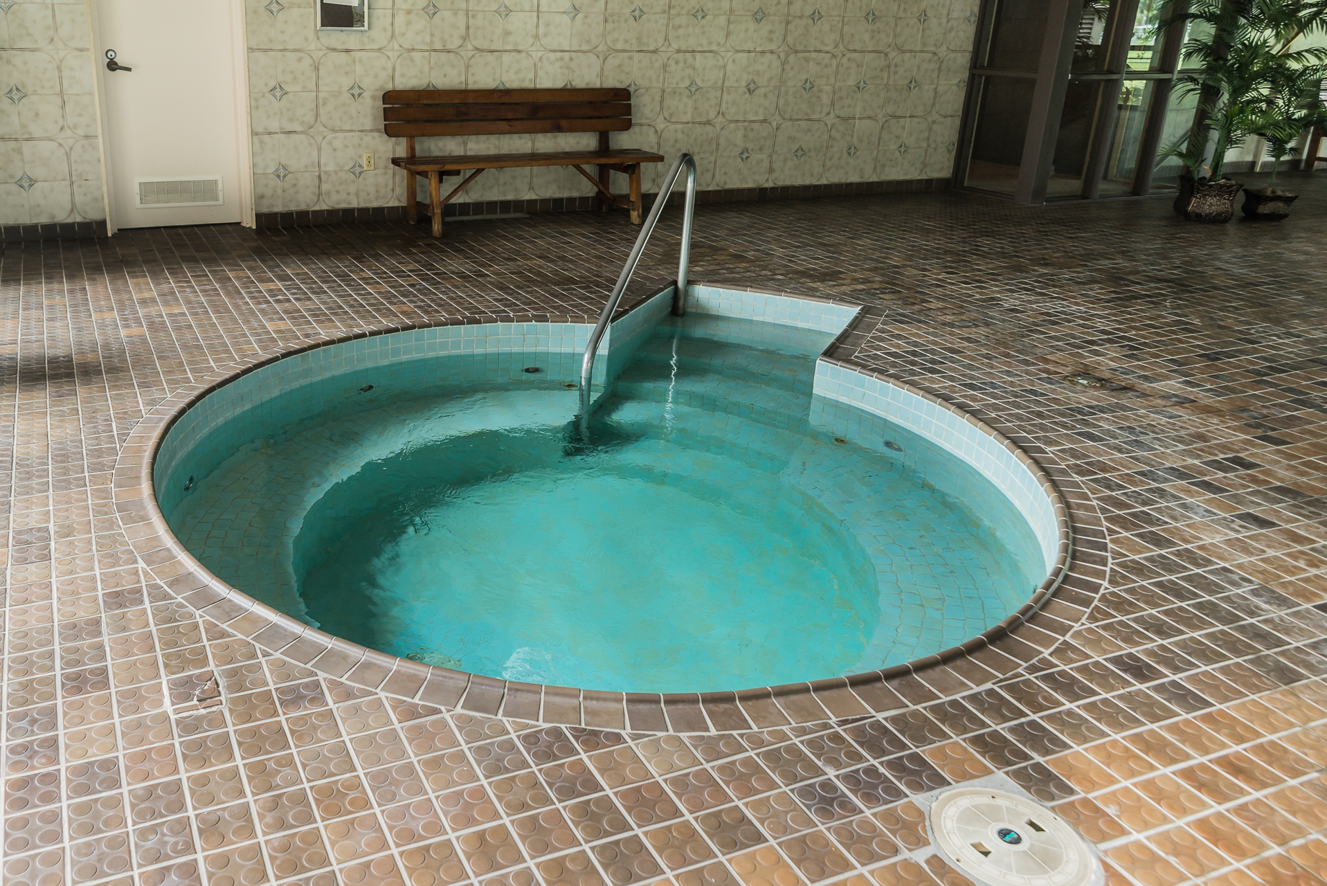 6950 Cote Saint Luc Road 1008 Sandra Zelikovic Real Estate